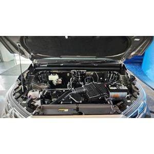 【並行輸入品】 フードストラットトヨタ Innova Zenix 3rd AG10 2023 202...