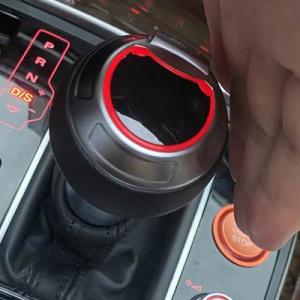 【並行輸入品】 アウディ用ギアシフトノブロッド LEDカーボンスティック レバーヘッド ギアボックス...