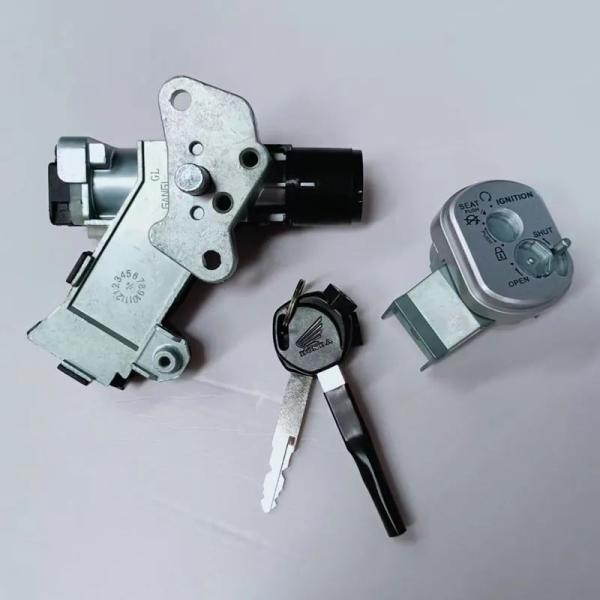 【並行輸入品】バイク自転車点火スイッチロックキーセットホンダエリート 125 エリート 125 NS...