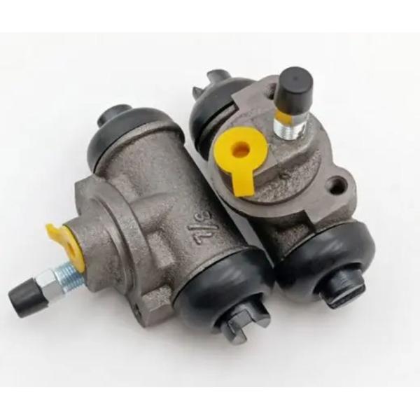 【並行輸入品】2 リアブレーキシリンダーペアいすゞ TFR/TFS ピックアップ 94-99 トルー...