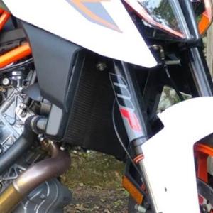 【並行輸入品】 ラジエーター保護カバー ktm 1290 superduke gt/r 2013 2...