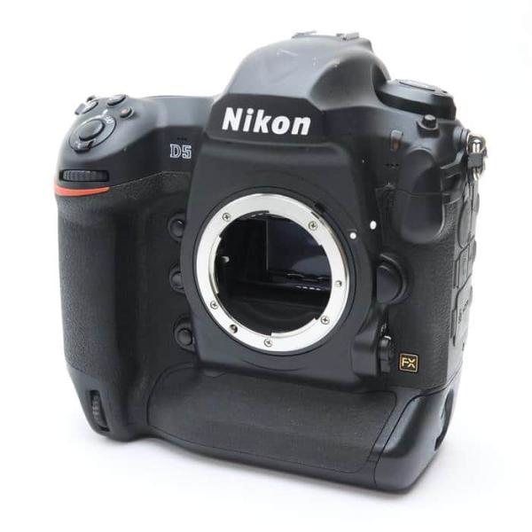 《並品》Nikon D5 ボディ（XQD-Type）