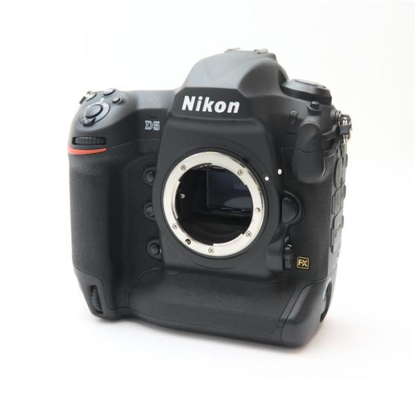 《美品》Nikon D5 ボディ（XQD-Type）