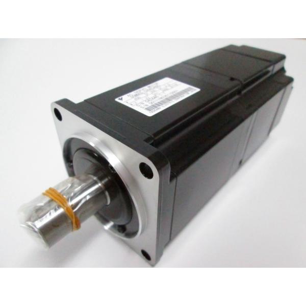安川電機　ACサーボモーター SGMAV-04ACA6C　未使用品