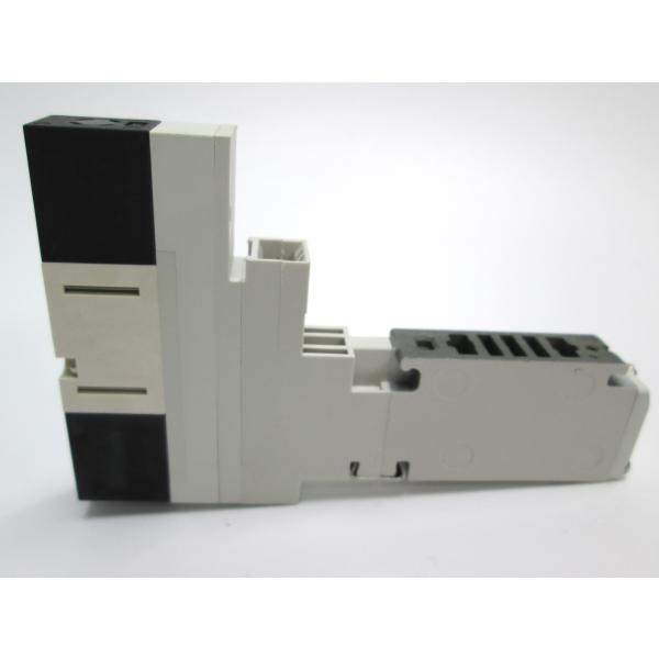 SMC　電磁弁 VQ1301Y-5　未使用品