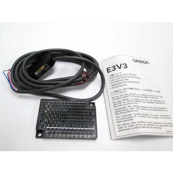 OMRON　アンプ内蔵光電スイッチ E3V3-R61　未使用品