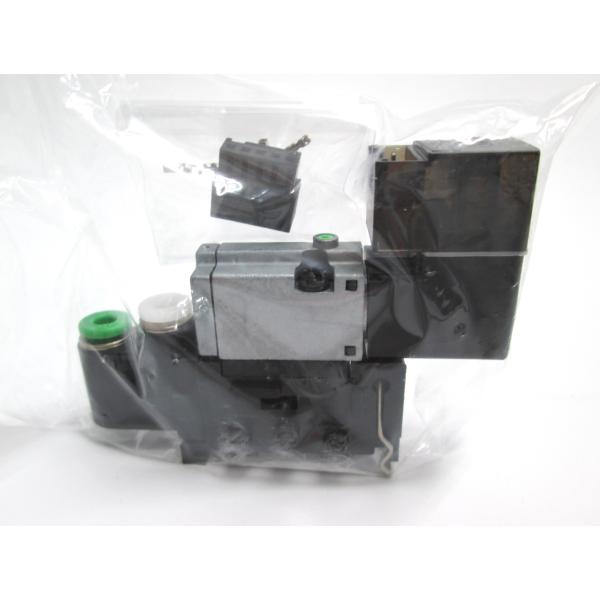 CKD　電磁弁 N5142-M6D3-UH4-DC24V　未使用品