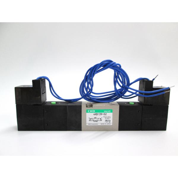 CKD　電磁弁 4KB139-D2/AC-100　未使用品