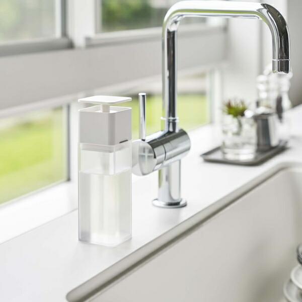 片手で出せるディスペンサー　プレート