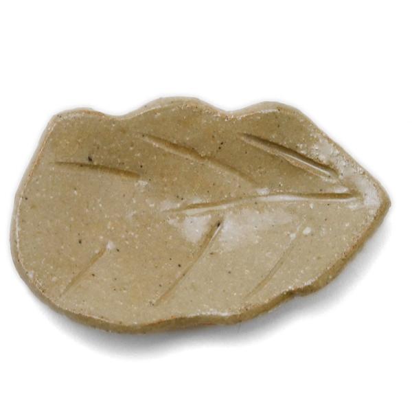 灰釉葉形豆皿・有松進《豆皿・6.7cm》