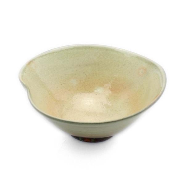伊賀焼：蓮弁深向付・土楽《中鉢・14.5cm》