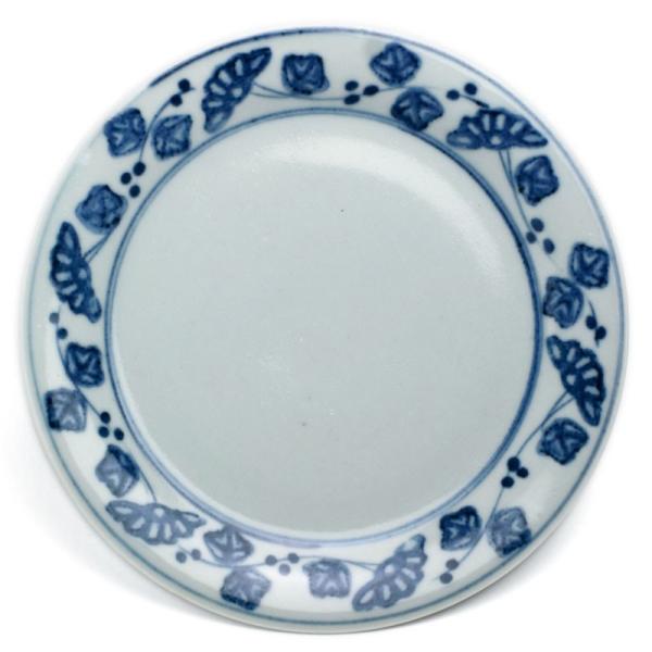 染付：印判手菊唐草6寸皿・藤塚光男《中皿・18.8cm》