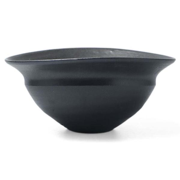黒釉馬たらい向付・荒賀文成《小鉢・13.5cm》