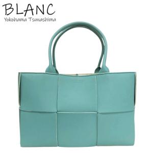 BOTTEGA VENETA（ボッテガ・ヴェネタ） クラッチバッグ THE POUCH ザ