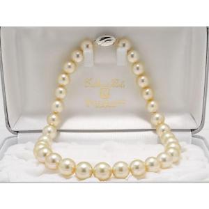 白蝶真珠（南洋真珠）ネックレス　12mm X 13.5mm シャンパンゴールド系（ナチュラルゴールド）｜yokota-pearl