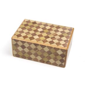 寄木細工 秘密箱１０回仕掛け ４寸 永遠の市松