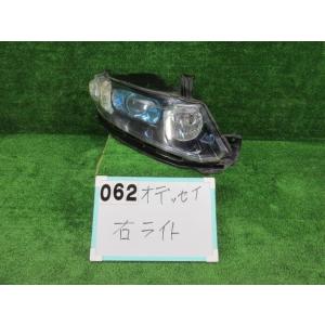 ホンダ オデッセイ DBA-RB1 右ヘッドライト  631536