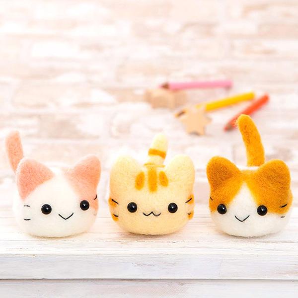 ハマナカ フェルトキット なかよし三つ子のにゃんころいちごミルク、とら、ニケ H441-528