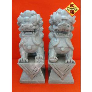 獅子の置物 一対 石製 大