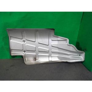 エブリィ 5BD-DA17V マフラー遮熱板（ヒートプロテクター） 061 75441-64P00