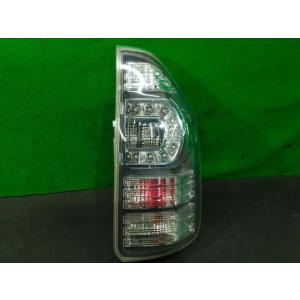 ヴォクシー DBA-ZRR70G 右テールランプ 070 81551-28441 : YRC