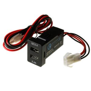 トヨタ QC3.0搭載 12V 2ポート 5V/2.4A スイッチホールカバー 車載 イルミ 急速 充電USBポート スマホ充電 LED点灯橙/青 約33mm×23mm@