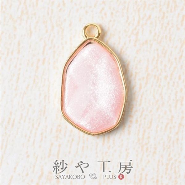 チャーム 変形オーバル パールパステルピンク カン付 ゴールド 19mm 1個 亜鉛 アクリル ピア...