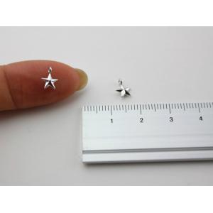 チャーム 星 とんがりデザイン カン付 シルバ...の詳細画像1