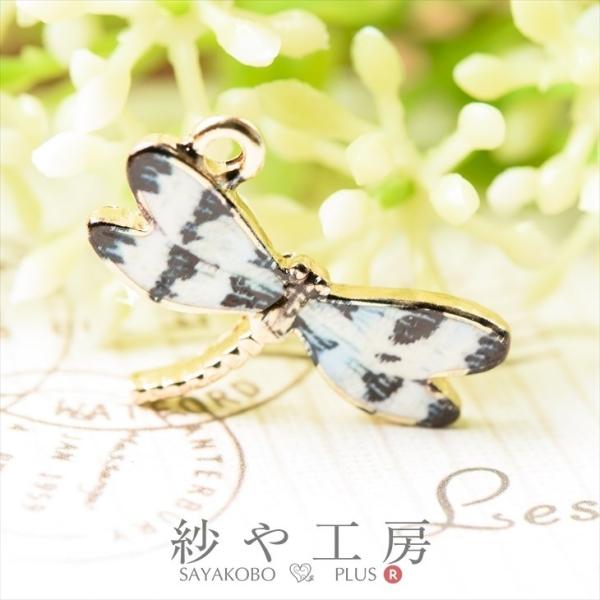 チャーム トンボ モノトーン カン付 ゴールド 22mm 1個 蜻蛉 とんぼ イラスト ピアスチャー...