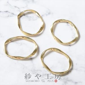 チャーム ニッケルフリー 変退色防止加工 金属アレルギー対応 4個 ねじりフープ ゴールド 33mm 大 め フレーム アクセサリーパーツ｜紗や工房 Yahoo!店