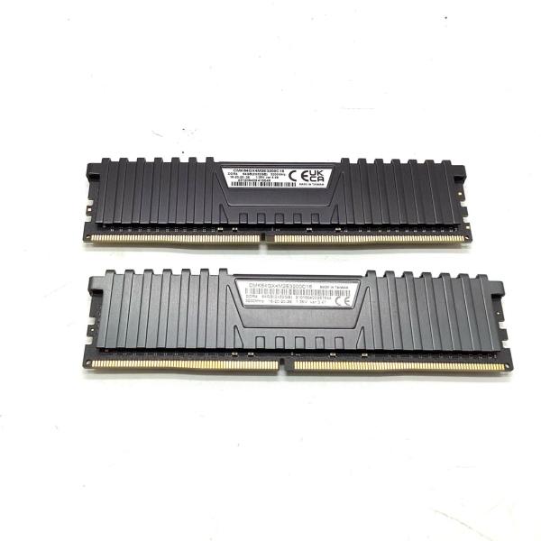 【全額返金保証】【最速発送】Corsair メモリ DDR4 32GB 2枚組 CMK64GX4M2...