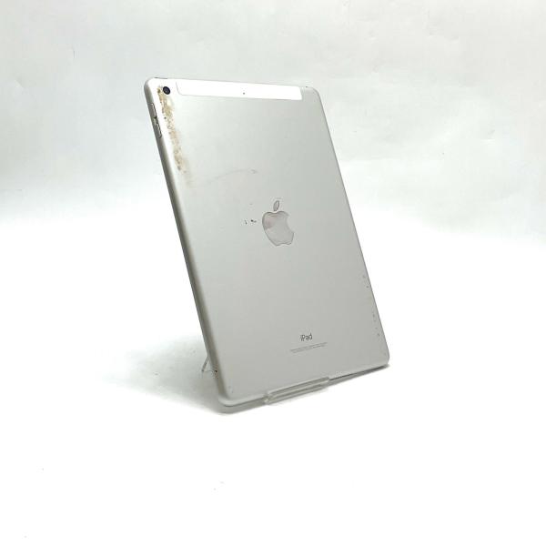 【全額返金保証】【最速発送】Apple iPad iPad 9.7インチ 第6世代 32GB シルバ...