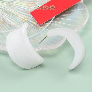 樹脂ピアス Cフープ 23×38.5mm マッ...の詳細画像1