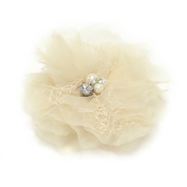 【ゆうパケット送料250円】コサージュ/華やか 花 パール ラインストーン シフォン c85☆ベージ...