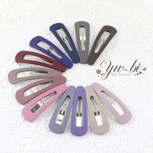 【ゆうパケット送料250円】ヘアピン/大人 三角 Mサイズ パッチンどめ くすみカラー フレームピン トライアングル p51☆ピンク/ワインレッド/紫/グレー/紺/こげ茶