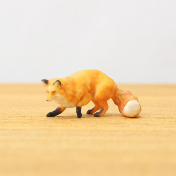 キタキツネのミニチュアフィギュア