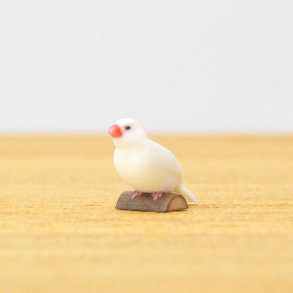 白文鳥のミニチュアフィギュア
