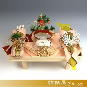 結納品 略式 孔雀3点セット（白木台）（毛せん付） : 結納屋さん