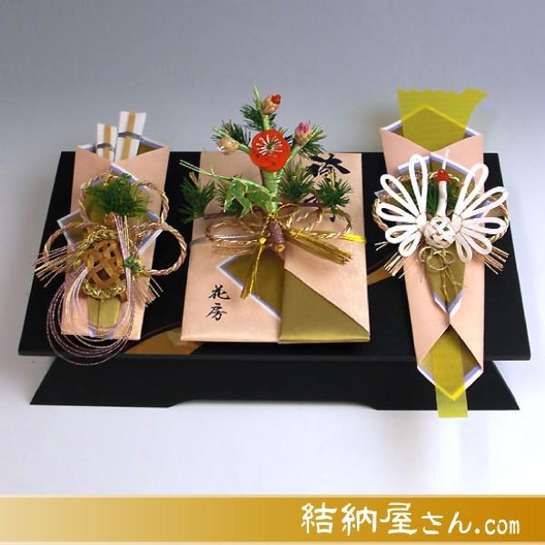 (結納返し)  略式結納品 孔雀黒塗台セット（毛せん付）