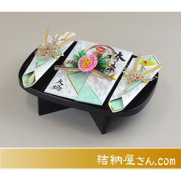 (結納返し)  略式結納品 スイートピー・青（溜塗盆アレンジ・毛せん・風呂敷付（３幅・無地））