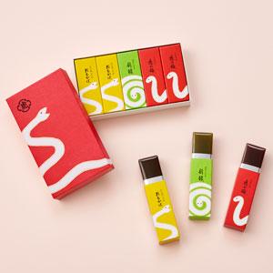 とらや(和菓子) とらや 小形羊羹 5本入 干支パッケージ とらや(和菓子) とらや 小形羊羹 5本入 干支パッケージ