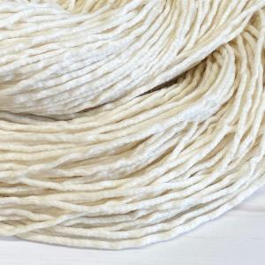 超極太ウールスラブ1/0.3（ウール100％） およそ260gかせ （玉巻対応