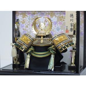 下敷き毛氈付き 五月人形 兜飾り YN2038...の詳細画像1