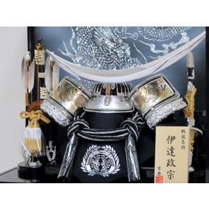 下敷き毛氈付き五月人形伊達兜ケース飾りYN31...の詳細画像1