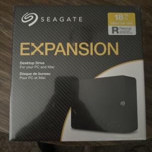 Seagate Expansion 18TB,External,3.5 inch Hard Disk Drive - STKP18000400