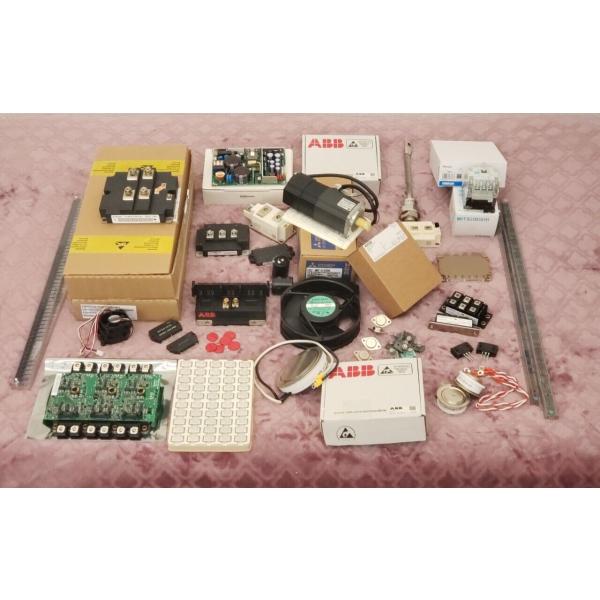 NEW AUTHENTIC MODULE   SIEMENS 6ES7 132-4BD50-0AA0...