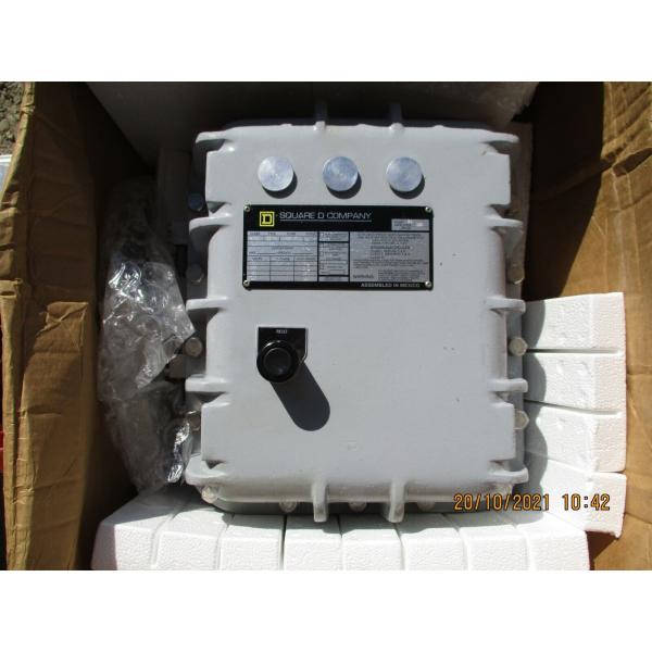 Square D Schneider 8536SCT43V81FF47 HAZ LOCモータースター...