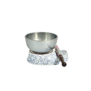 おりん 仏具3点セット ミニ仏壇サイズ お盆 初盆 お供え りん 有田焼 鈴音 桜小紋 ベビーブルー 2.3寸 国産 日本製 サンメニー