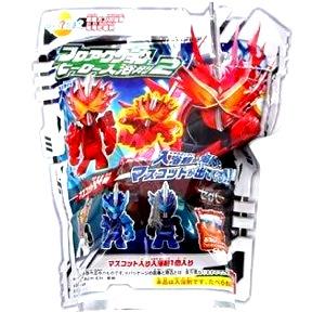 バンダイ　びっくらたまご 　仮面ライダーフロアクションヒーロー２入浴剤135ｇ