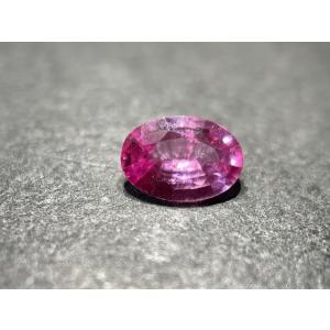 サファイアルース ブルーサファイア1.18カラットのオーバルカットの